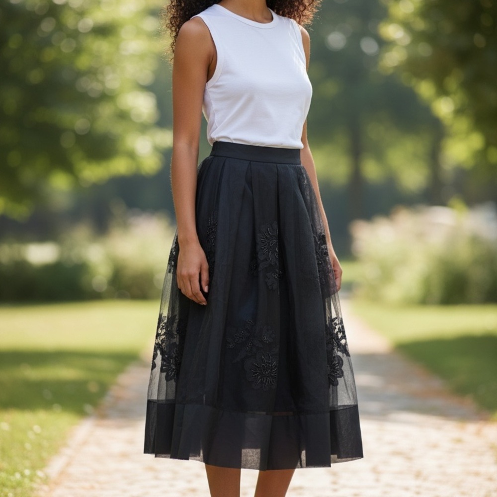 Brooks Brothers Black Organza Embroidered Skirt Women Size 4 .